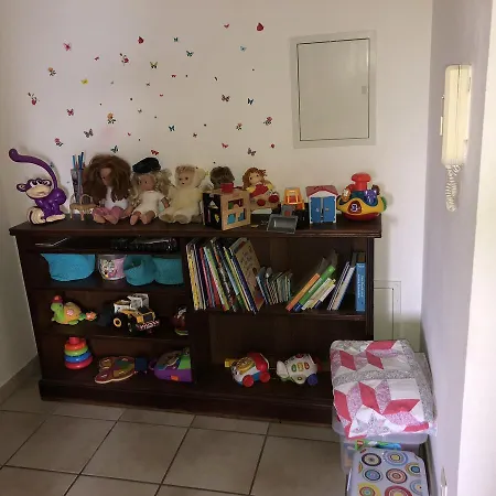 Felsgrotte דירה *